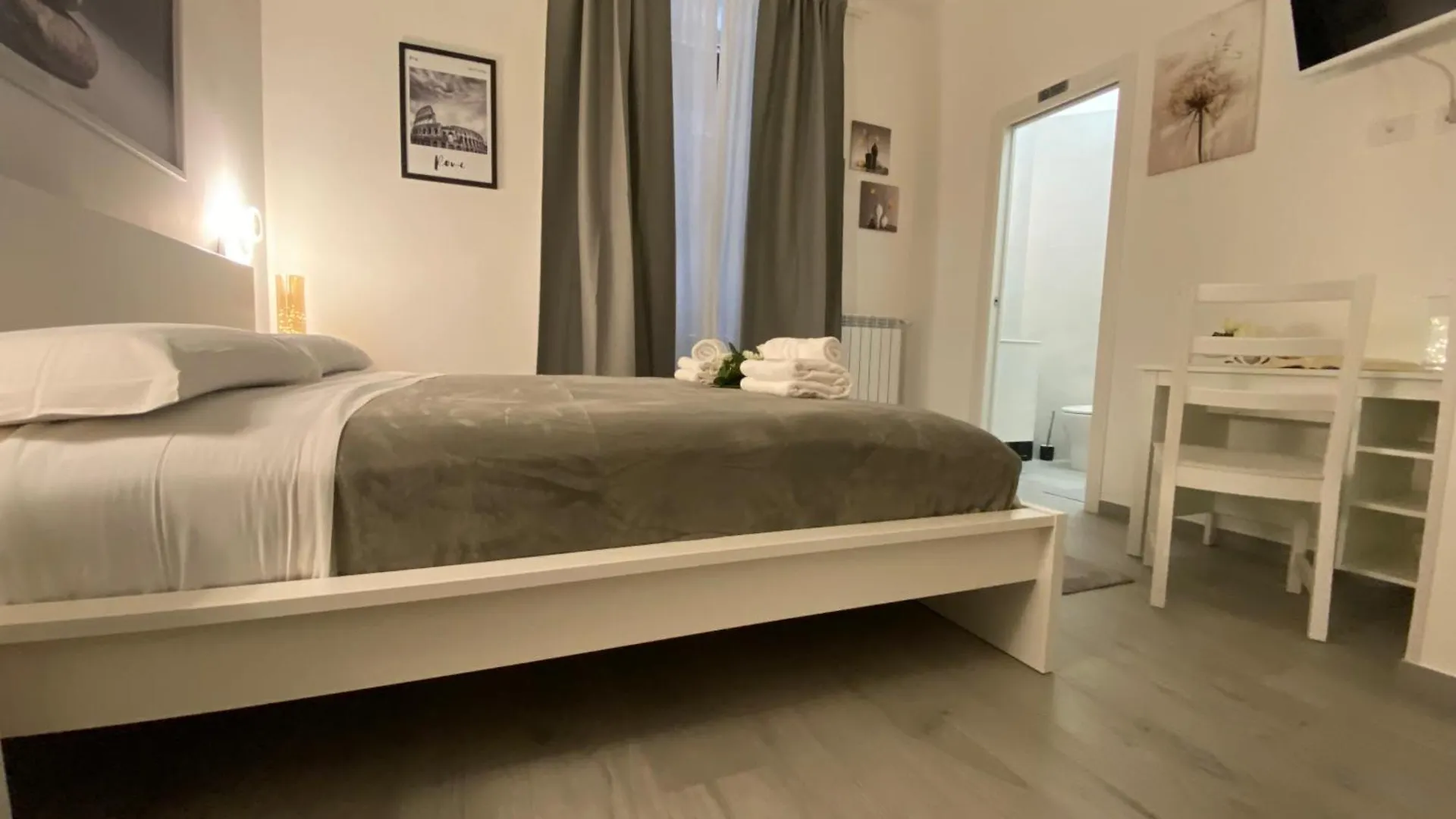 Soft Rooms Guest House Affittacamere Roma Centro 0*,  Italia